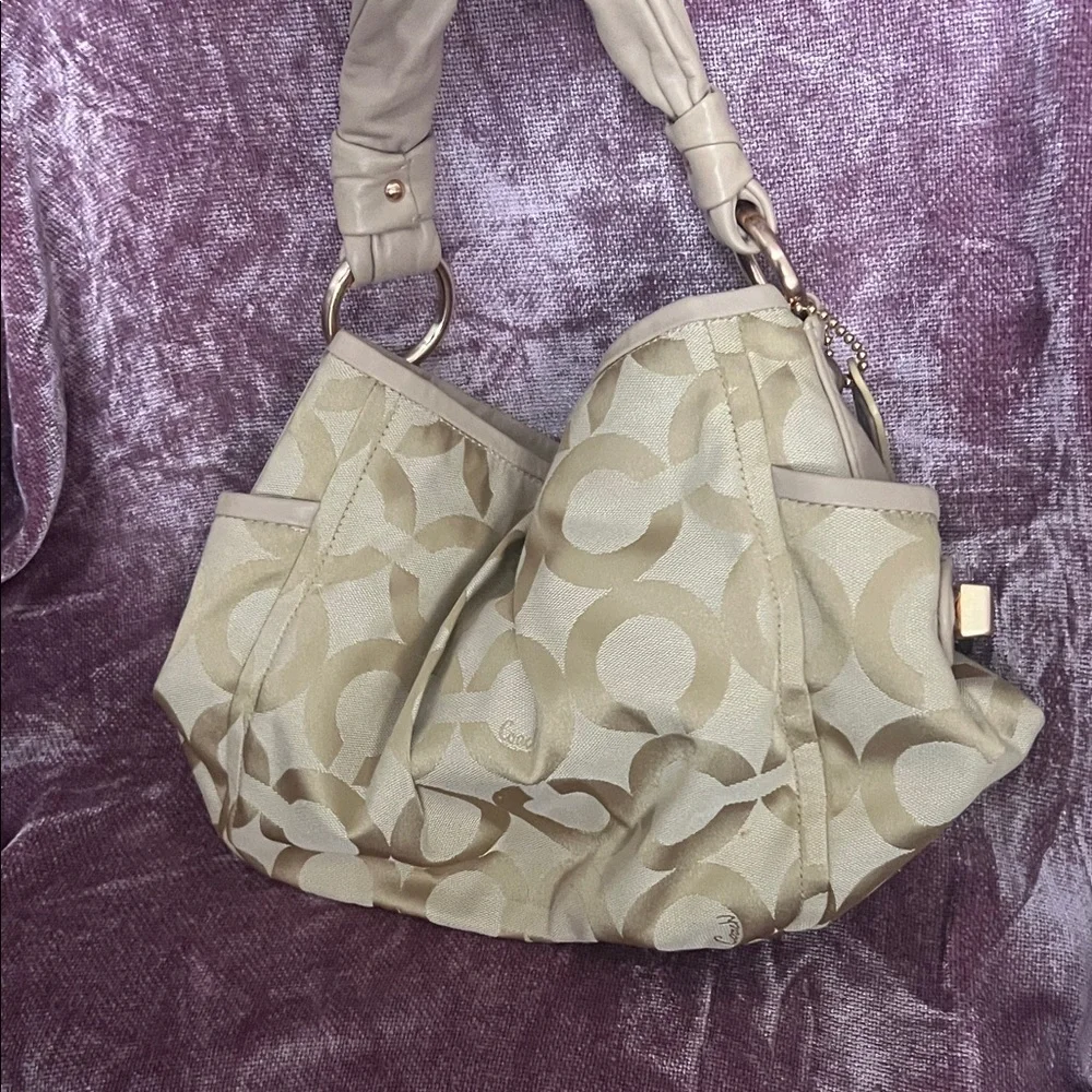 Coach Cream Signature Canvas Shoulder Bag with Leather Trim - Picture 4 of 8